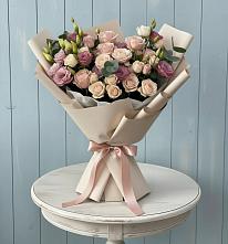 Букет цветов из:  Розы и Лизиантусы #REPLACE_PRED# Цементном