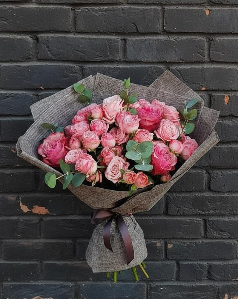 Букет цветов из: Розы в Цементном