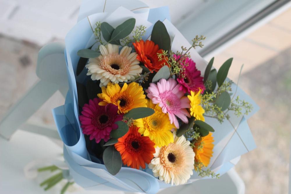 Букет цветов из: Герберы в Цементном