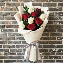 Букет цветов из:  Розы в Цементном