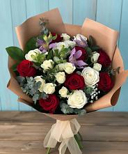 Букет цветов из:  Розы и Альстромерии в Цементном