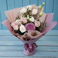 Букет цветов из:  Розы и Лизиантусы в Цементном