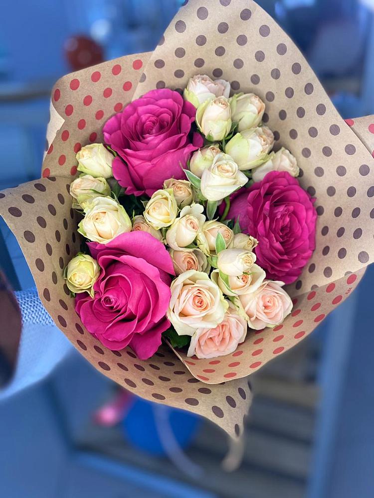 Букет цветов из: Розы в Цементном