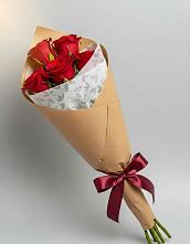 Букет цветов из:  Розы в Цементном