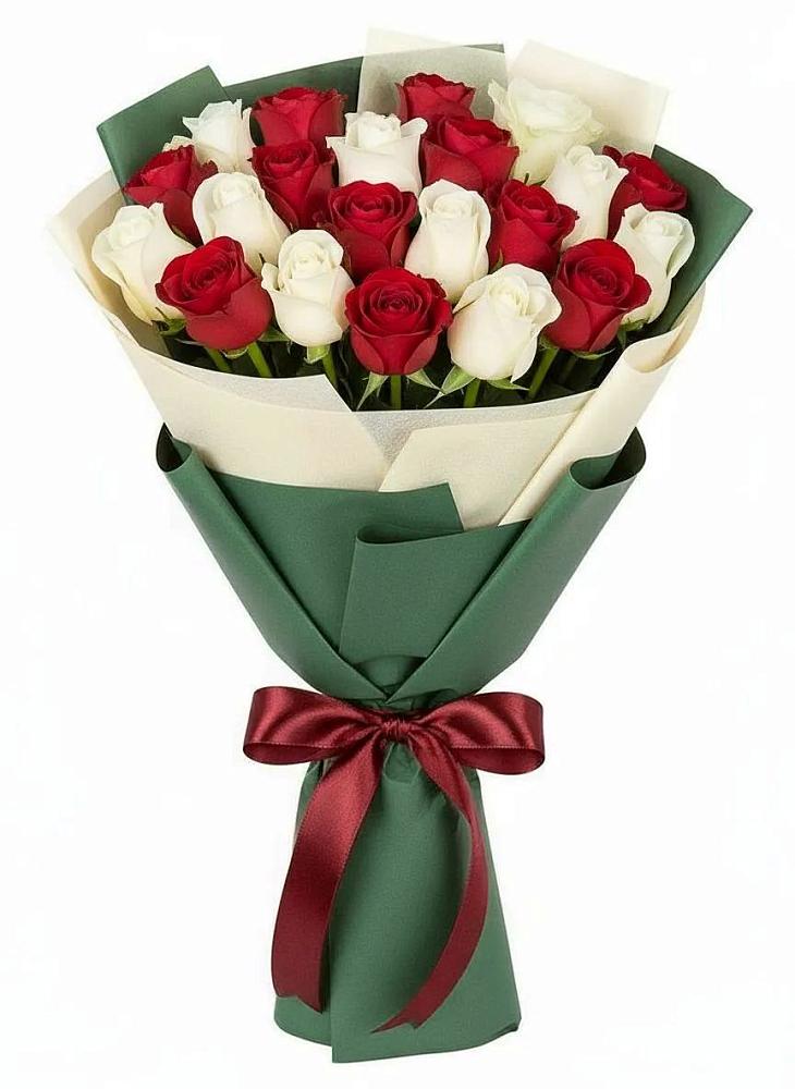 Букет Микс из красных и белых роз в Цементном