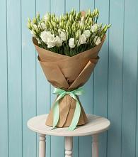 Букет цветов из:  Лизиантусы в Цементном