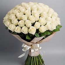 Букет 101 беля роза Белоснежка в Цементном