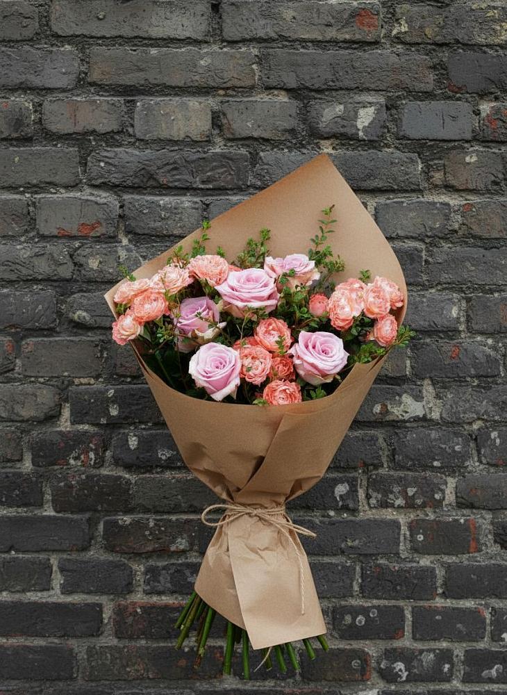 Букет цветов из: Розы в Цементном