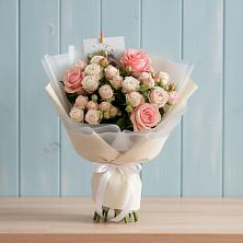 Букет цветов из:  Розы в Цементном