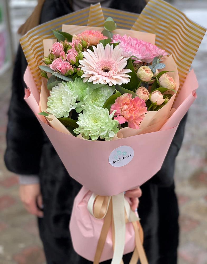 Букет цветов из: Герберы, Хризантемы и Розы в Цементном