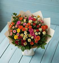 Букет Микс из разноцветных кустовых роз #REPLACE_PRED# Цементном